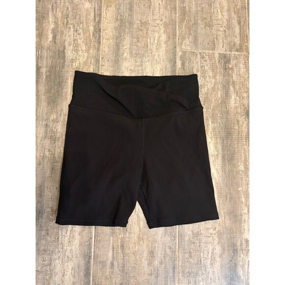 Athleta Pants - Women’s Athleta Elation 7” Ribbed short Size Large